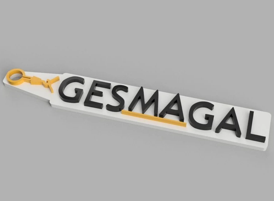 Llavero personalizado empresa GESMAGAL — forma libre relieve 3D
